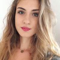 Angèle D.